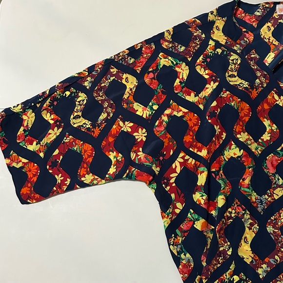 LuLaRoe Lindsay, Medium - Picture 4 of 4